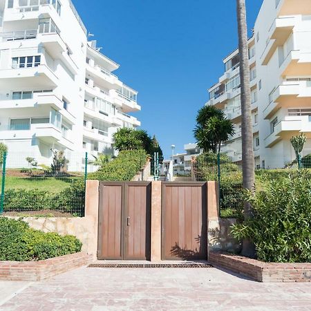 Tgh/ Marbella Beachfront And Center Exterior photo