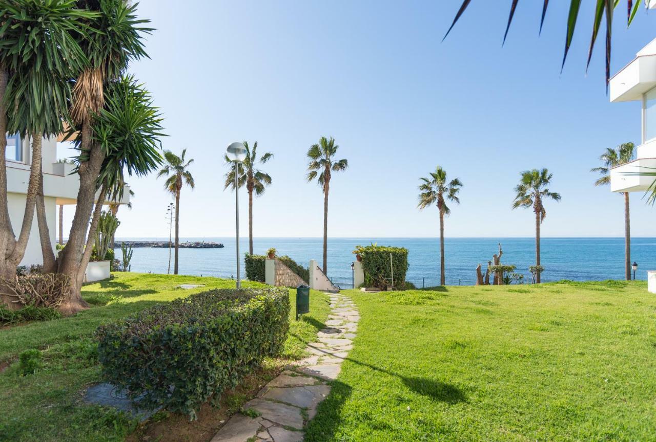Tgh/ Marbella Beachfront And Center Exterior photo