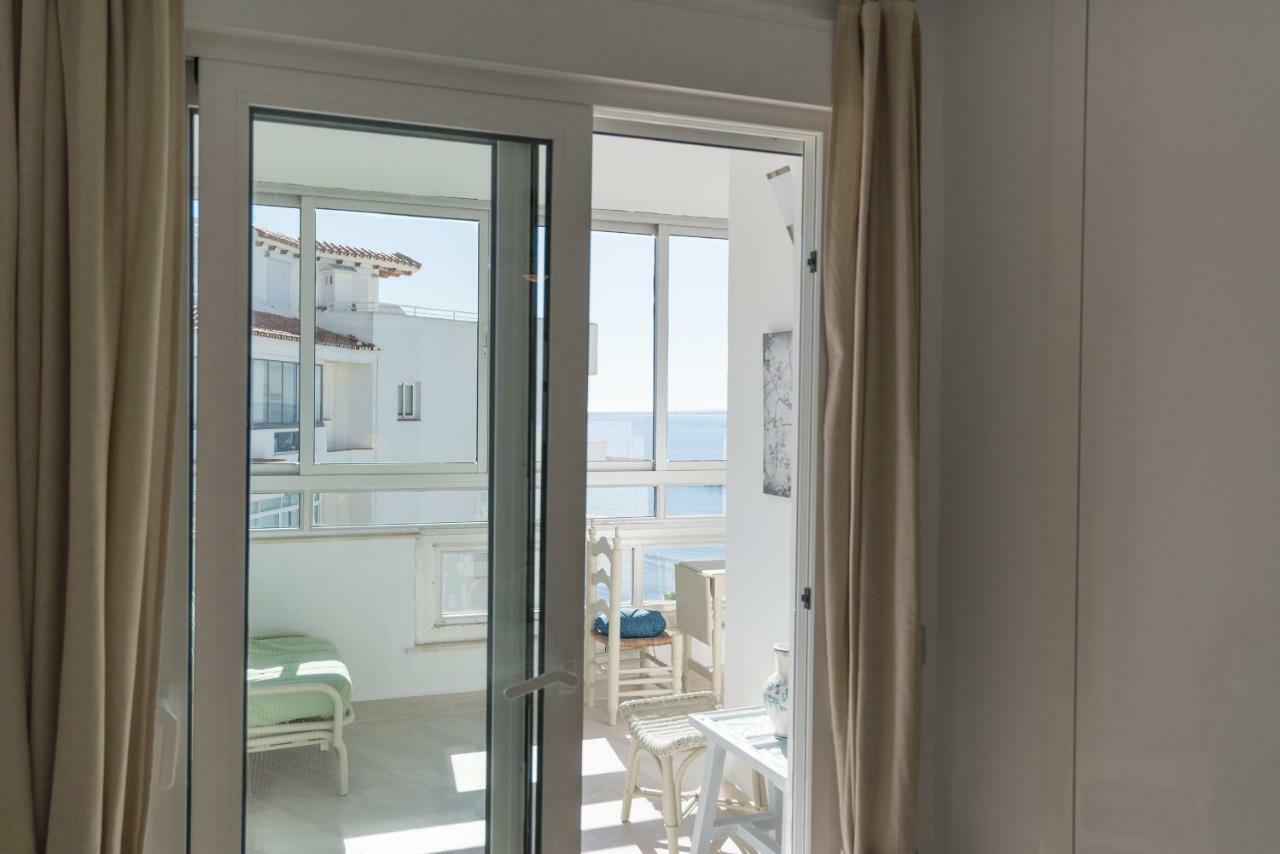 Tgh/ Marbella Beachfront And Center Exterior photo